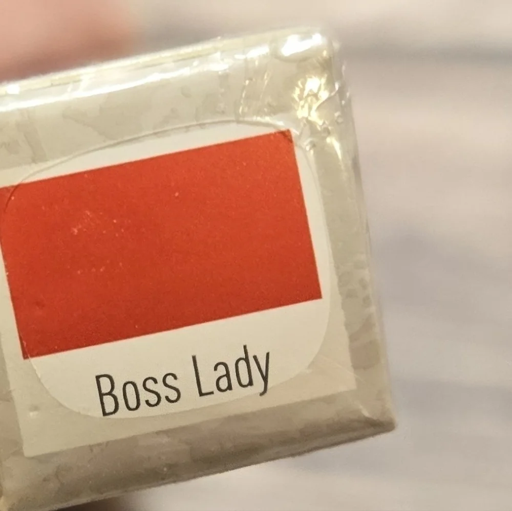 Mally lip gloss Boss Lady